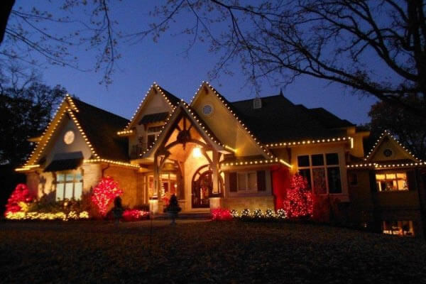 Home Christmas Light Installation Service
